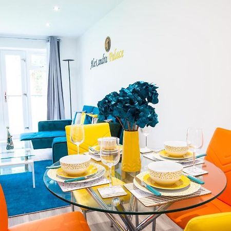 The 'Pinky' - Beautiful 1 Bed Apartment In Hatfield - Free Parking - Near Uni & Business Park - Big Savings On Long Stays Luaran gambar